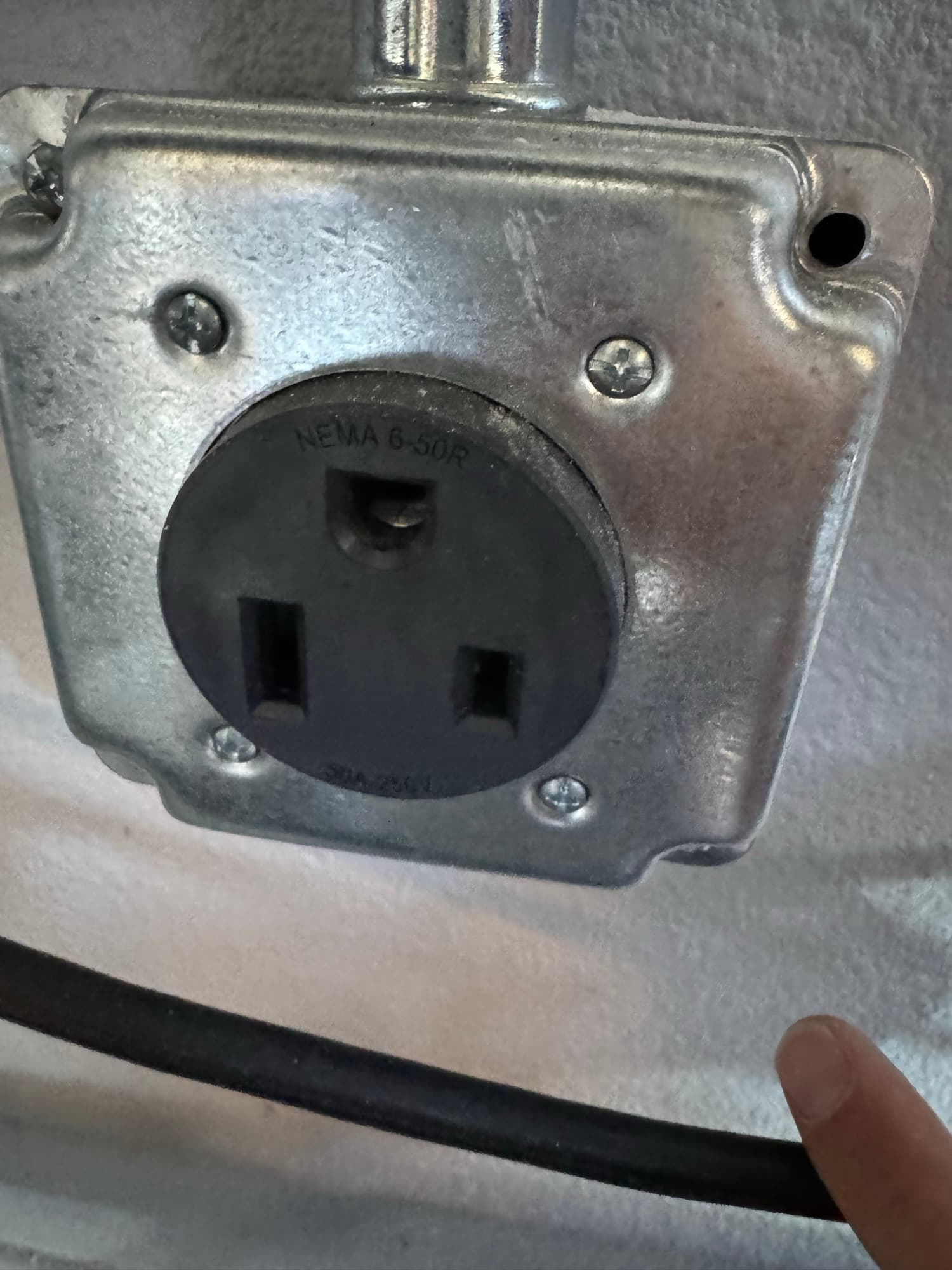 240V NEMA 14-50 Outlet